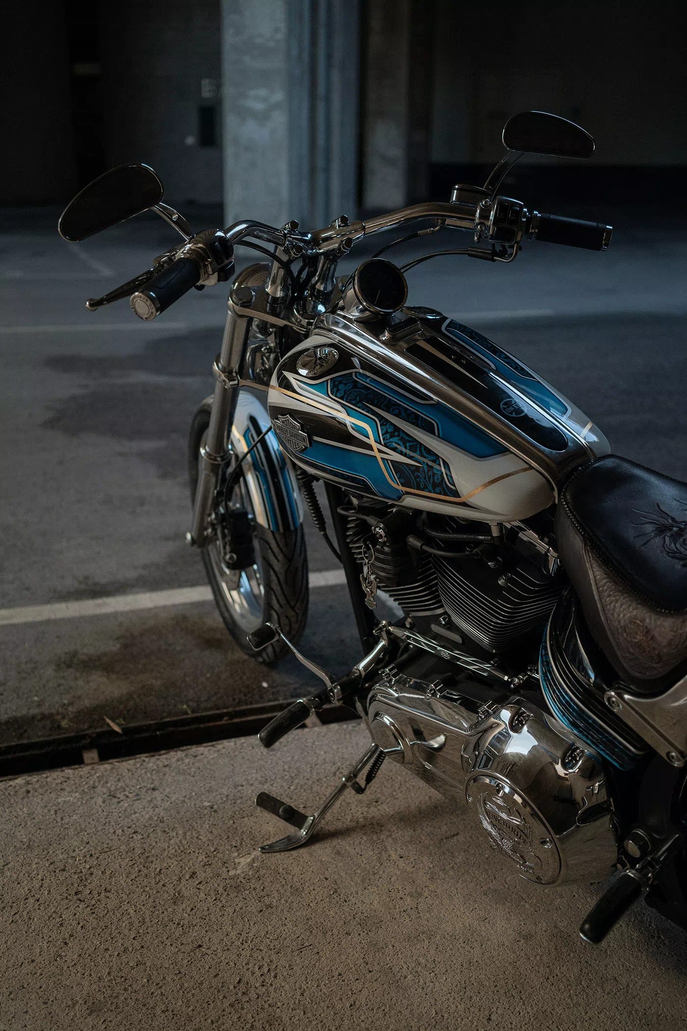 Unik-Motorcycles-Harley-Davidson-Rocker-DEEP-BLUE-009
