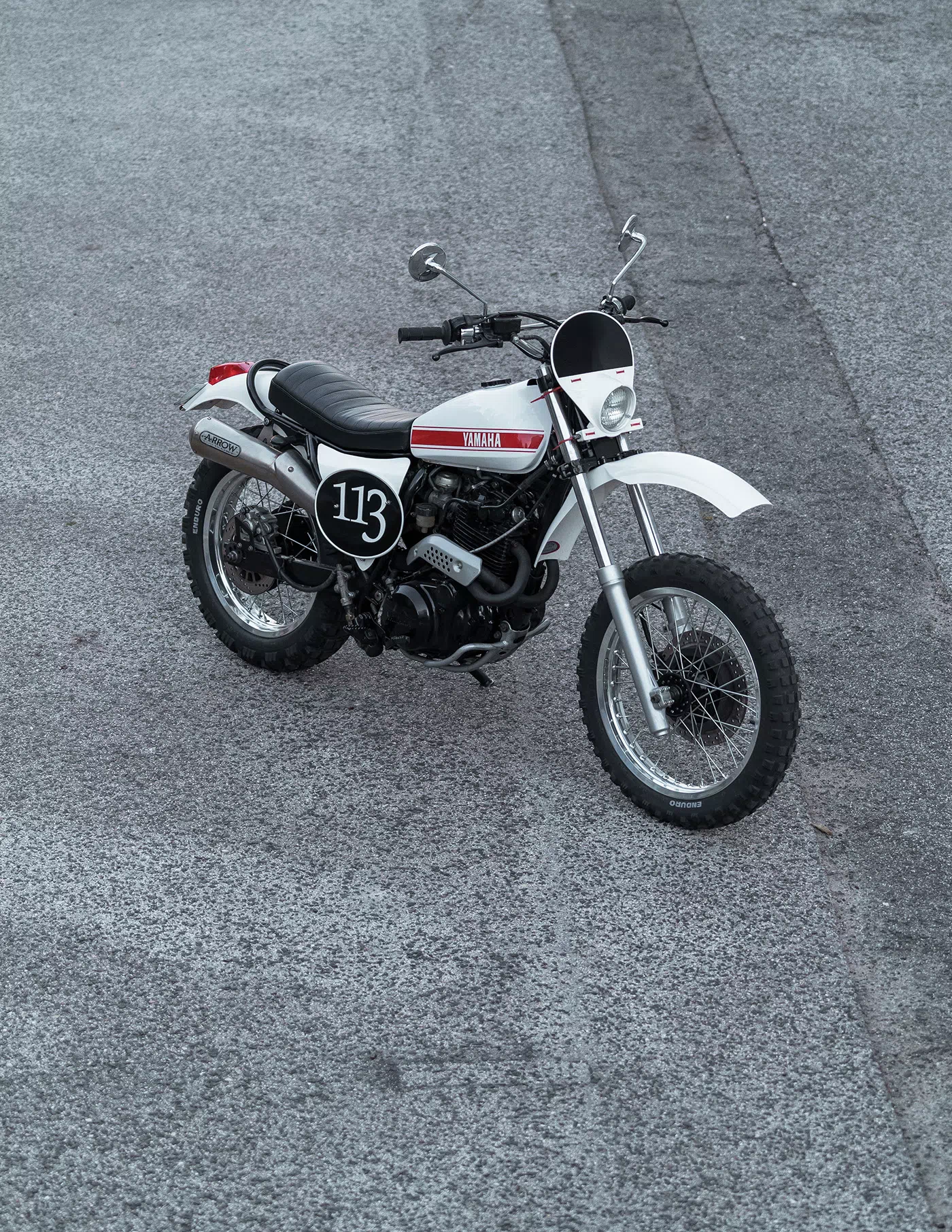 Unik-Motorcycles-Yamaha-XT-600-113-004