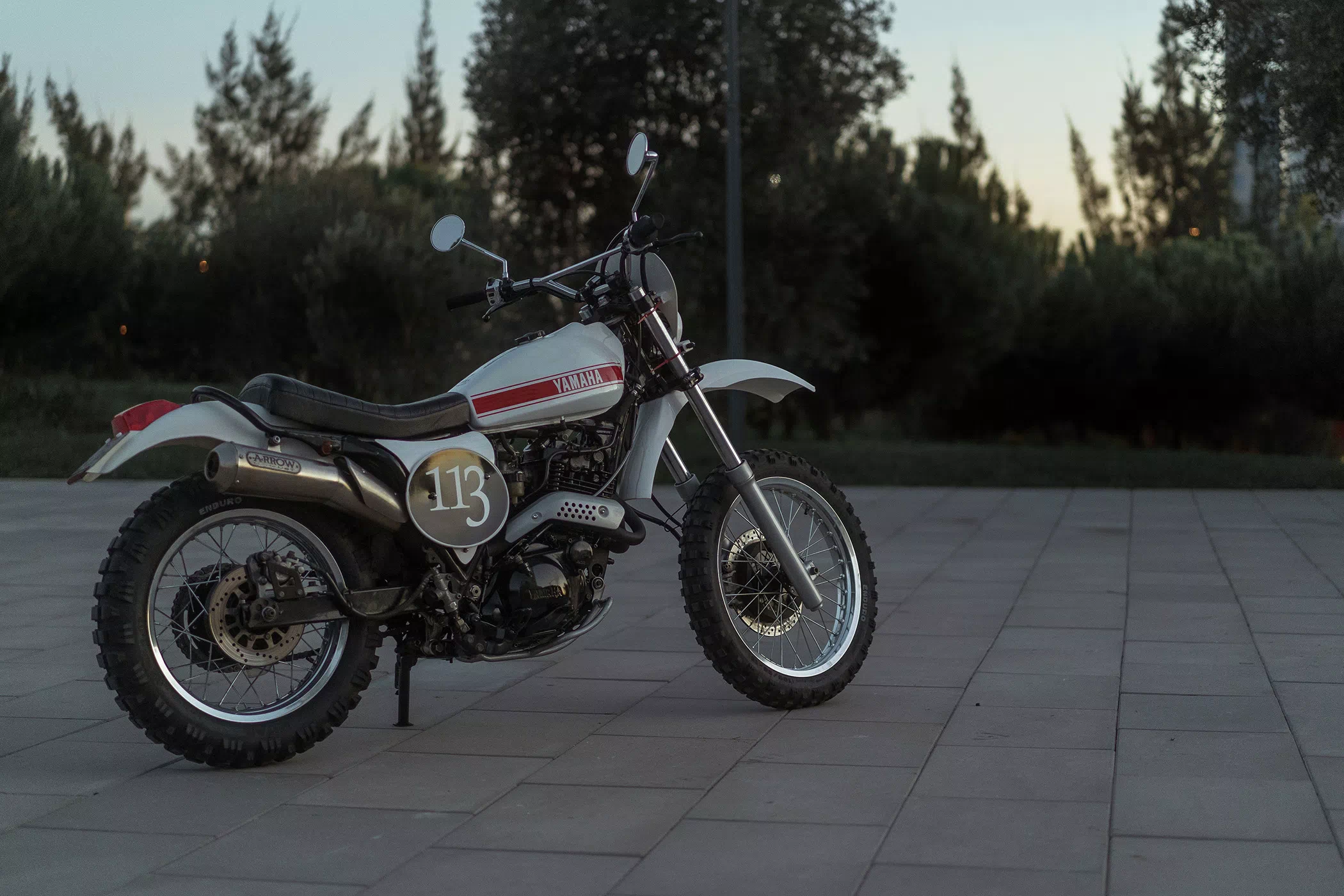 Unik-Motorcycles-Yamaha-XT-600-113-010